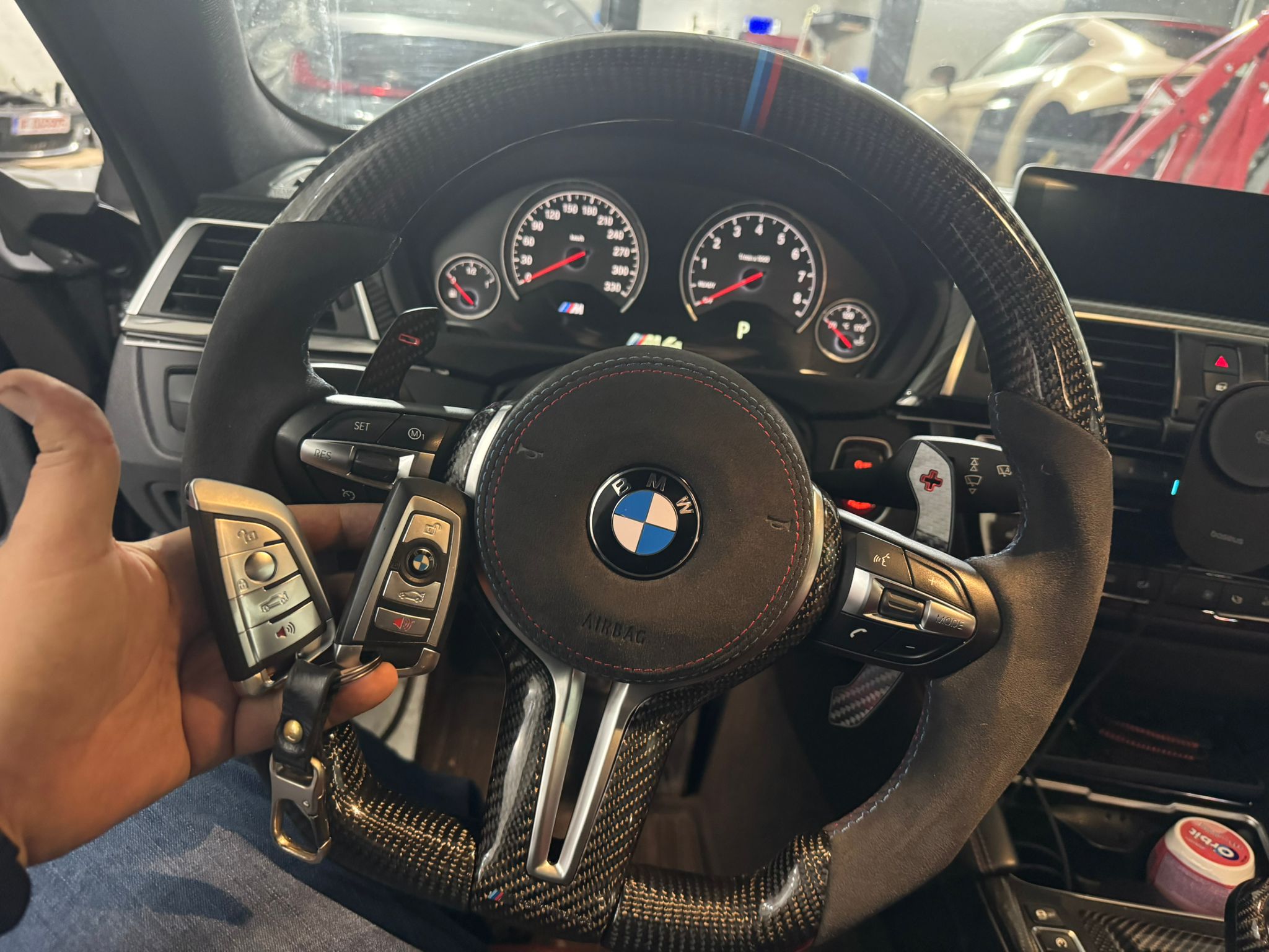 Garaj 6 (Repetat pt flux)